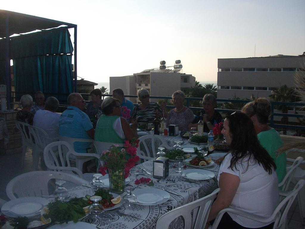 Delphin Hotel Side Luaran gambar