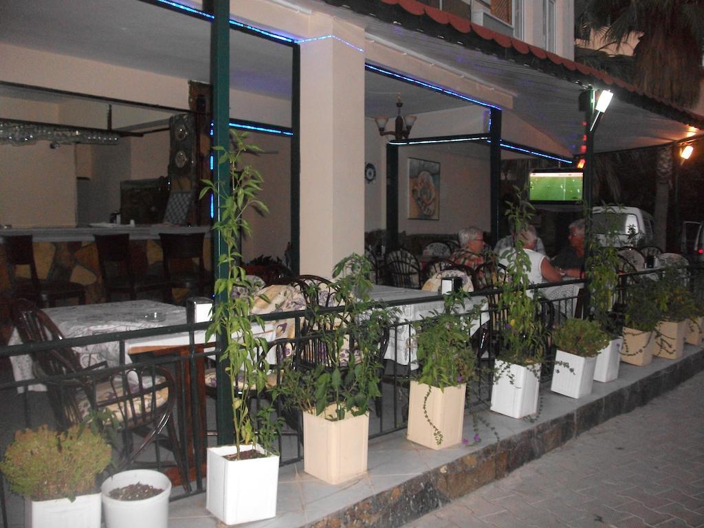 Delphin Hotel Side Luaran gambar
