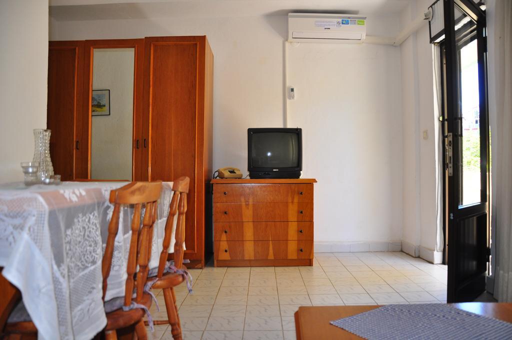 Delphin Hotel Side Luaran gambar