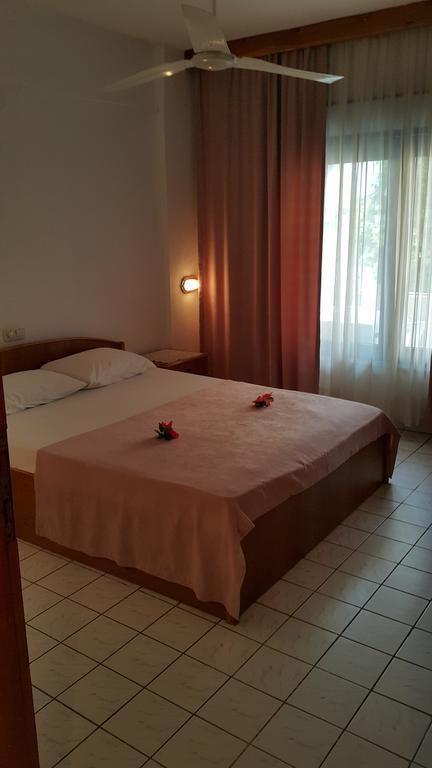 Delphin Hotel Side Luaran gambar